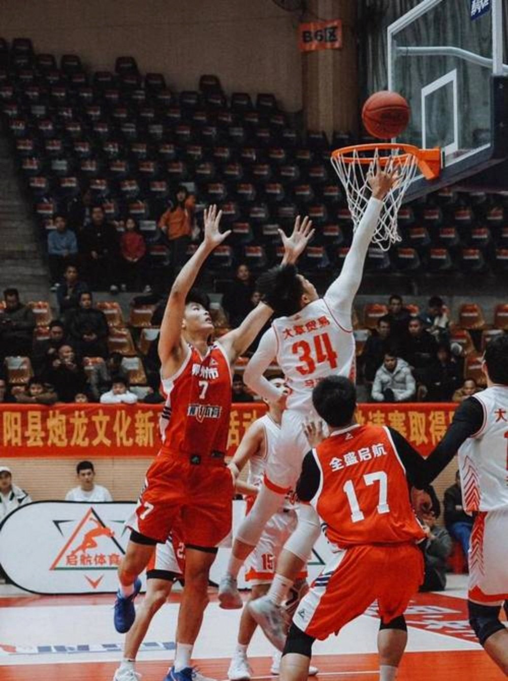 九游体育下载-关于里程碑夜武汉三镇外线爆发；CBA常规赛赛后刷纪录；气氛紧张；球队文化再被提及的信息